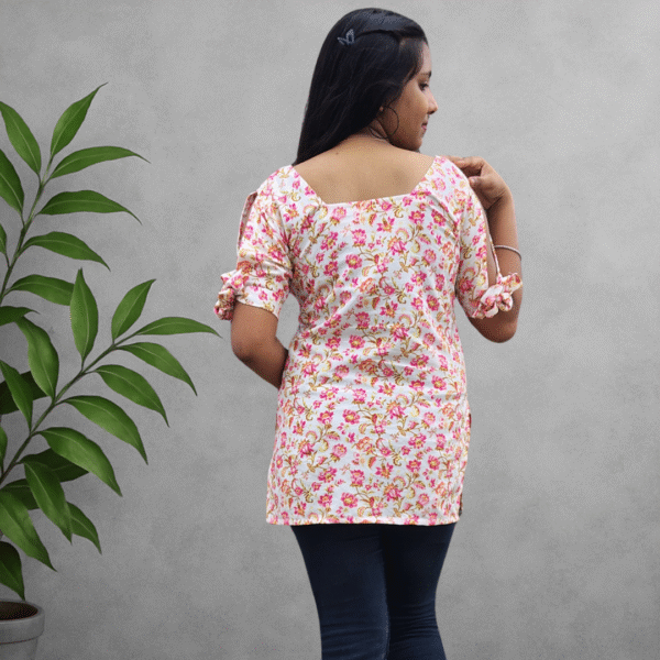 floral printed blend top with bow sleeves